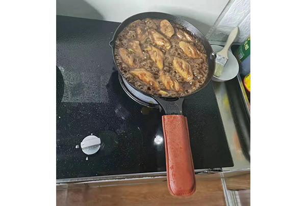 灰铸铁煎锅使用现场